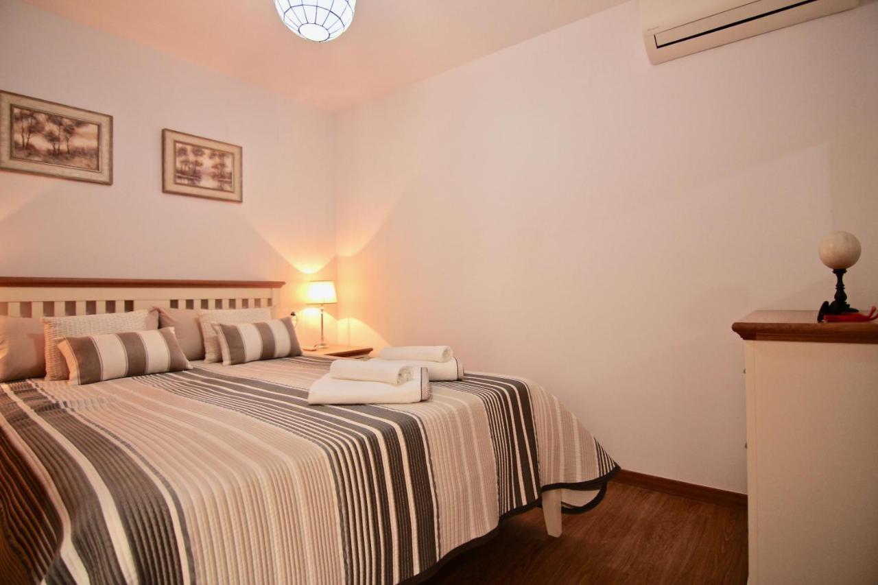 Apartamento Confortable Junto Al Mercado Cádiz Exteriör bild