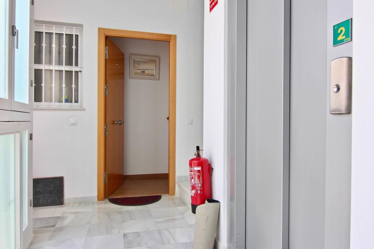 Apartamento Confortable Junto Al Mercado Cádiz Exteriör bild