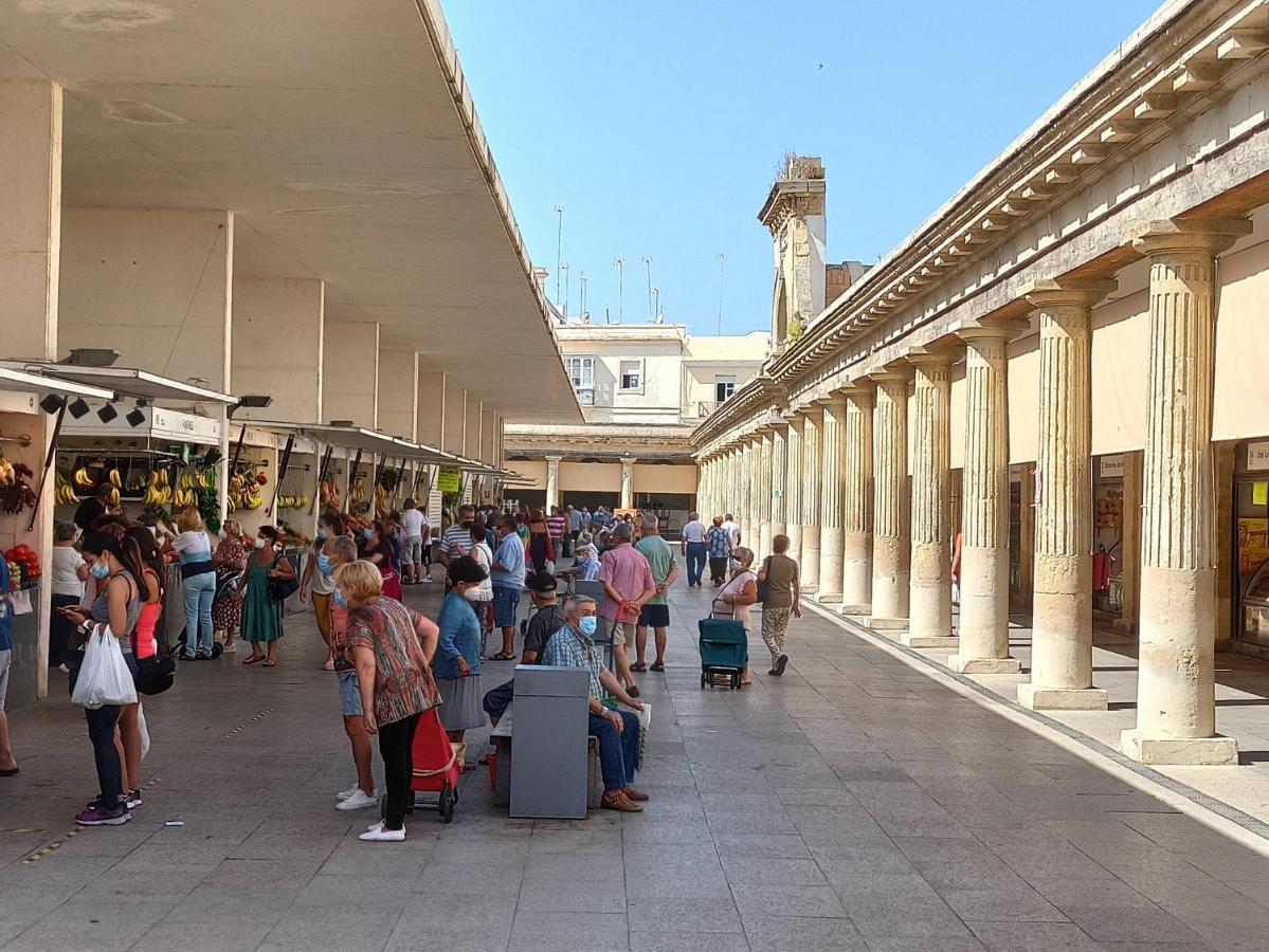 Apartamento Confortable Junto Al Mercado Cádiz Exteriör bild